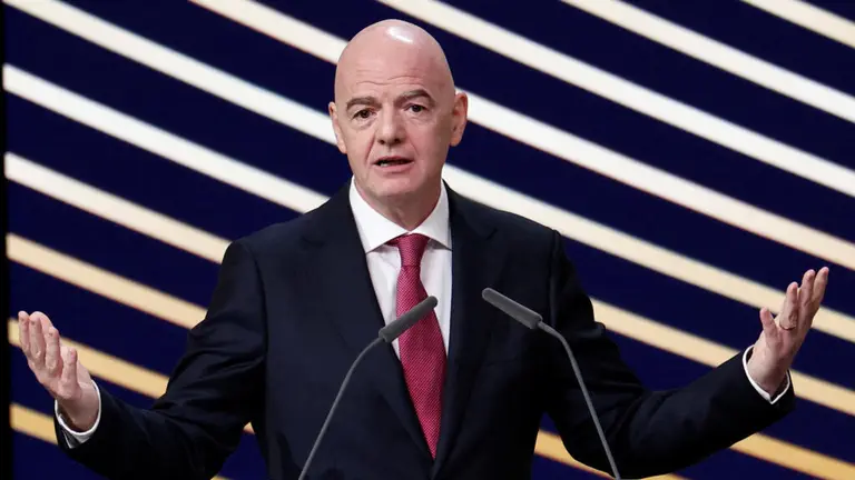 FIFA : GIANNI INFANTINO RENONCE À SON PROJET D’OUVERTURE AUX INVESTISSEURS PRIVÉS