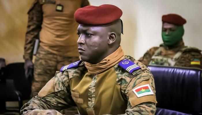 Burkina Faso : RSF ACCUSE IBRAHIM TRAORE D'ENTRETENIR UNE « MILICE NUMERIQUE » CIBLANT LES JOURNALISTES
