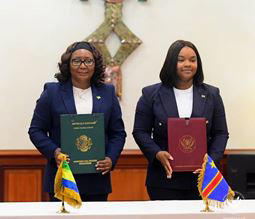 RDC-Gabon : SIGNATURE D'UN ACCORD D'EXEMPTION DE VISAS POUR LES PASSEPORTS DIPLOMATIQUES ET DE SERVICE