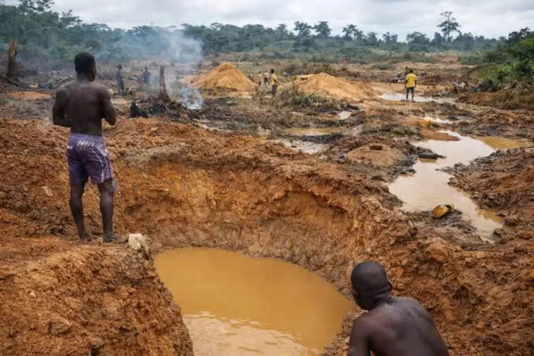 Côte d’Ivoire : LE GOUVERNEMENT REAFFIRME SA FERMETE CONTRE L'ORPAILLAGE ILLEGAL ET DENONCE DES COMPLICITES LOCALES
