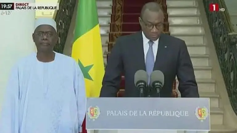 Sénégal : LE TECHNOCRATE AHMADOU AL AMINOU LO NOMME PREMIER MINISTRE POUR ETEINDRE L'INCENDIE DE LA DETTE