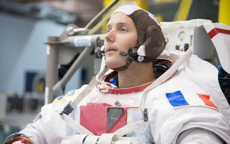 Science & Jeunesse : L’ASTRONAUTE FRANÇAIS THOMAS PESQUET INSPIRE LA JEUNESSE SENEGALAISE A VISER LES ETOILES