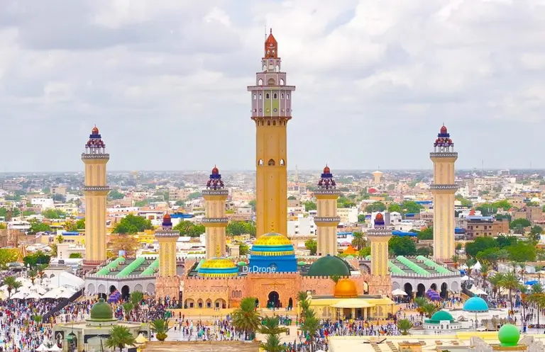 Magal de Touba : LA GRANDE MOSQUEE PRISE D’ASSAUT PAR LES FIDELES POUR LA PRIERE DU VENDREDI