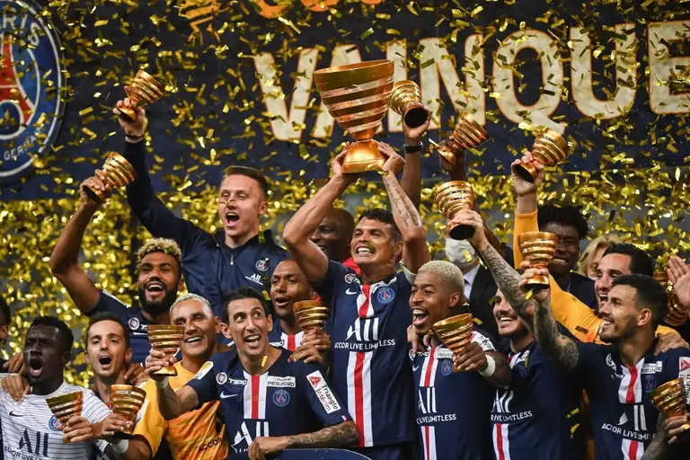 Sacre européen : LE PSG S'OFFRE LA SUPERCOUPE DE L'UEFA FACE A ASTON VILLA (2-1)